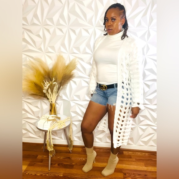 Pressed Hollow Open Flared Cardigan - White - Picture 4 of 5